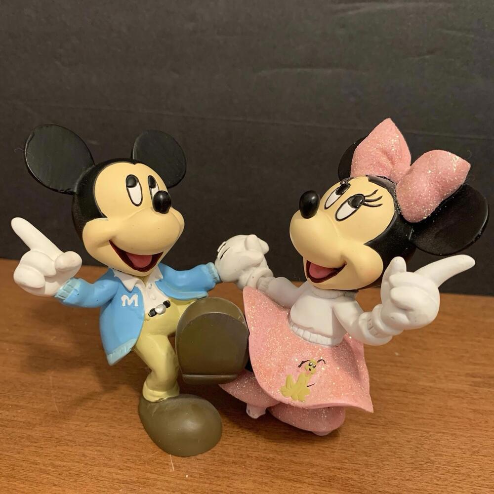 Enesco Disney Showcase Mickey and Minnie Jitterbug Figurine